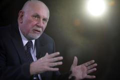 interpelace - Umění bilancovat