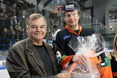 Karel Pilař, Vladimír Vůjtek (HC Lev)