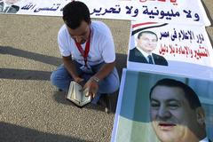 Začíná soud s Mubarakem, má stále podporu mezi lidmi