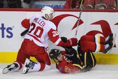 Calgary - Detroit (Lance Bouma, Drew Miller, hit)