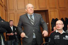 Bárta a Škárka u soudu