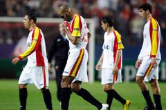 Zklamaní fotbalistů FC Sevilla