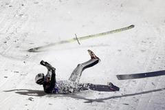 Turné čtyř můstků: Hlava (pád)