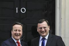 David Cameron a Petr Nečas v Downing Street 10