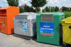 Kontejnery na tříděný odpad