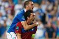 Euro 2012: Gianluigi Buffon a Leonardo Bonucci se radují po zápase Itálie - Irsko