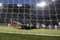 Semifinále LM: Real - Bayern (Penalta Arjena Robbena - pohled zpoza branky)