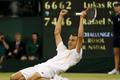 Lukáš Rosol slaví výhru nad Rafaelem Nadalem, Wimbledon 2012