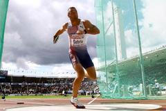 Roman Šebrle při desetiboji na ME v Helsinkách 2012