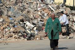 Otřesená Itálie počítá škody, přišla ale i dobrá zpráva