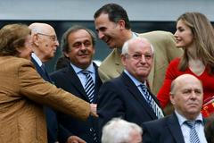 Clio Maria Bittoni, Giorgio Napolitano, Michel Platini, princezna Letizia a princ Felipe po utkání základní skupiny mezi Španělskem a Itálií na Euru 2012