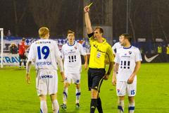 Ostrava - Liberec (sudí Kovařík, žlutá karta)