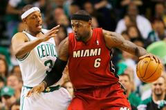 LeBron James v šestém zápase finále Východní konference NBA s Bostonem