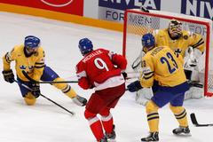 Milan Michálek střílí vítězný gól ve čtvrtfinále MS Švédsko - Česko