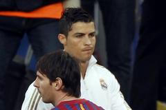 FC Barcelona - Real Madrid (Největší hvězdy obou týmů - Lionel Messi a Cristiano Ronaldo)