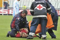 Lékaři zachraňují Morosiniho