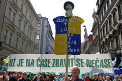 demonstrace proti vládě na Václavském náměstí