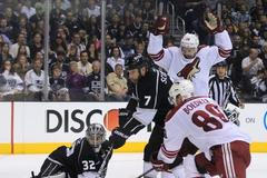 Play off NHL - Los Angeles vs. Phoenix, Doan dává gól