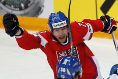 Petr Průcha se raduje v zápase o třetí místo Finsko - Česko