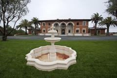 Nejluxusnější rezidence, které se nikdy neprodaly. Kašna