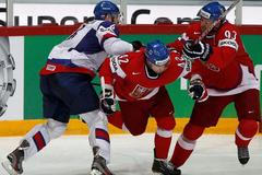 Michal Sersen, Petr Koukal a Petr Nedvěd v semifinále MS Česko - Slovensko