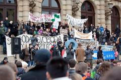 Týden neklidu - transparenty