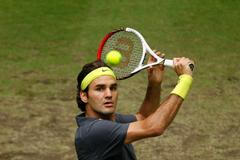 Roger Federer na trávě v Halle