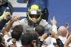 Nico Rosberg slaví vítězství