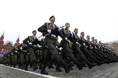 OBRAZEM: Na Rudém náměstí v Moskvě se konala velká vojenská přehlídka