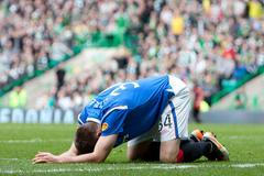 Smutný Andy Little, záložník Glasgow Rangers