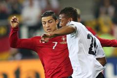Cristiano Ronaldo v zápase Euro 2012 proti Německu