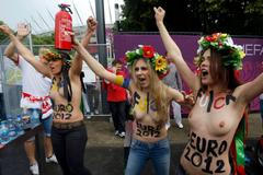 Demonstrující příslušnice FEMEN ve Varšavě