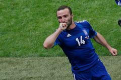 Salpingidis se raduje ze vstřelené branky do sítě Polska