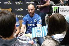Slovan Liberec - autogramiáda (Nezmar, fanoušci)