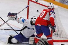 Bastiansen střílí gól proti Itálii.