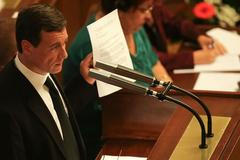 sněmovna hlasuje o vydání poslance Ratha k trestnímu stíhání