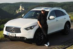 Jiří Korn a Infiniti