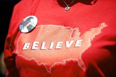 Mitt Romney vyhrál primárky v Indianě, Severní Karolíně a Západní Virginii.