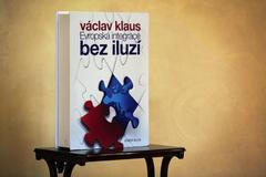 Václav Klaus křtí knihu Evropská integrace bez iluzí