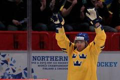 Stalberg se raduje v utkání Švédsko - Dánsko