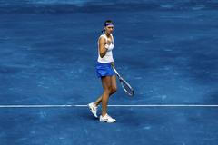 Petra Kvitová - Madrid - modrá antuka