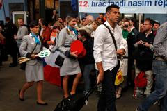 Milan Baroš před odjezdem vlakového speciálu na Euro 2012 v Praze