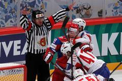 Souboj v brankovišti Norsko v utkání Rusko - Norsko