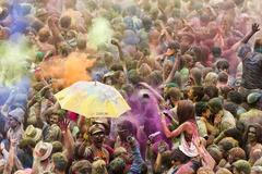 Obrazem: V Berlíně proběhl festival barev Holi