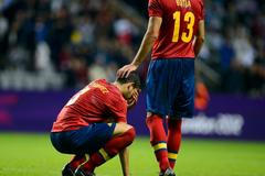 Zklamání španělských fotbalistů po porážce od Hondurasu na olympiádě