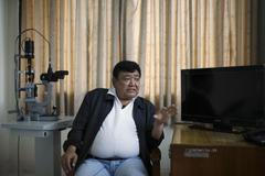 Obrazem: Jak oční klinika v Nepálu léčí šedý zákal