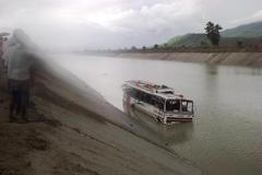 Nehoda autobusu v Nepálu