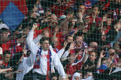 Fanoušci Plzně při utkání s Libercem