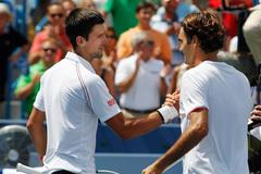 Srb Novak Djokovič a Švýcar Rogere Federer na tenisovém turnaji v Cincinnati