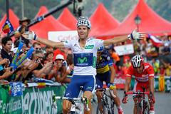 Alejandro Valverde slaví triumf v 8. etapě Vuelty 2012